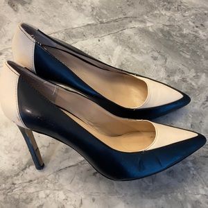 Banana Republic Spectator pumps!
